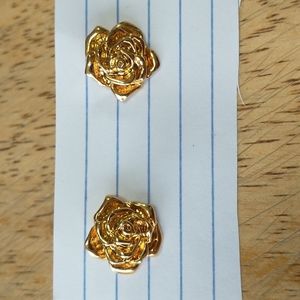 Nice Vintage Flower Rose Earrings Costume Jewelry